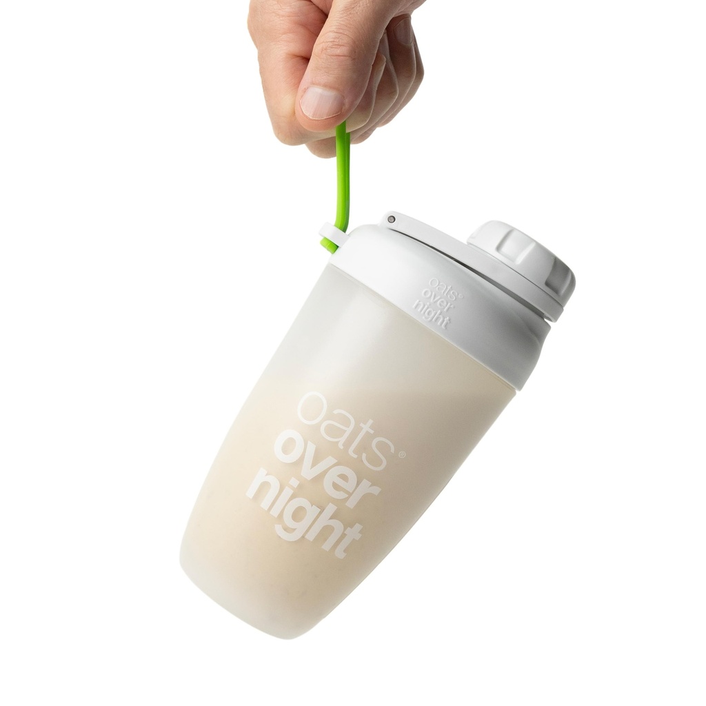 oats-overnight-shaker-bottle-with-secure-61-ZUxwGz0L.jpg