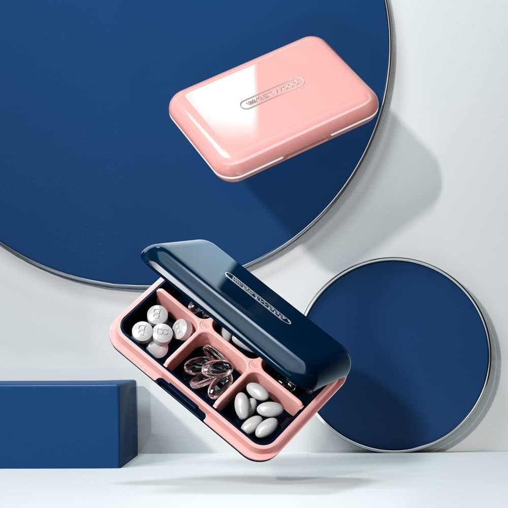 daily-pill-organizer-pill-box-for-purse--6.jpg