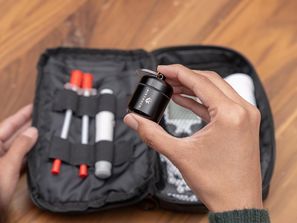 portable-keychain-pill-holder-case---dis-6.jpg